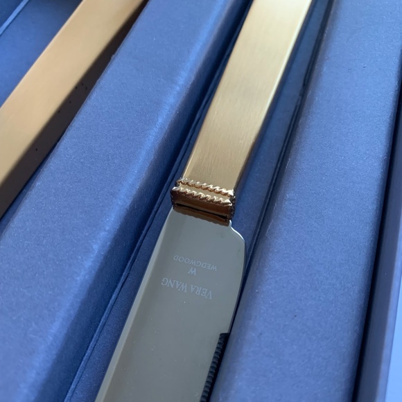 Vera Wang Wedgewood "Love Knots" Gold/Silver Cake Knife & Server Set - Picture 7 of 7